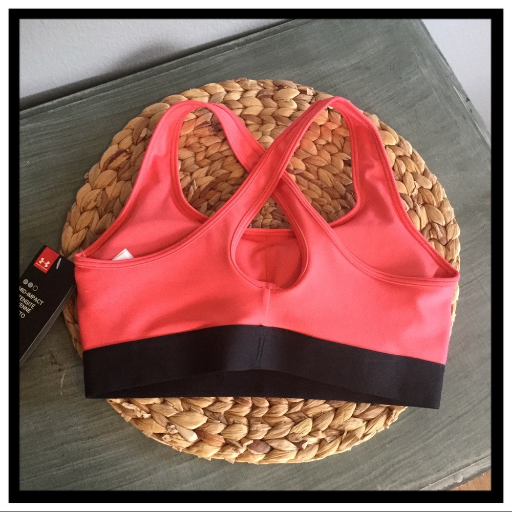 NWT Under Armour Medium Impact Sports Bra - Picture 2 of 4